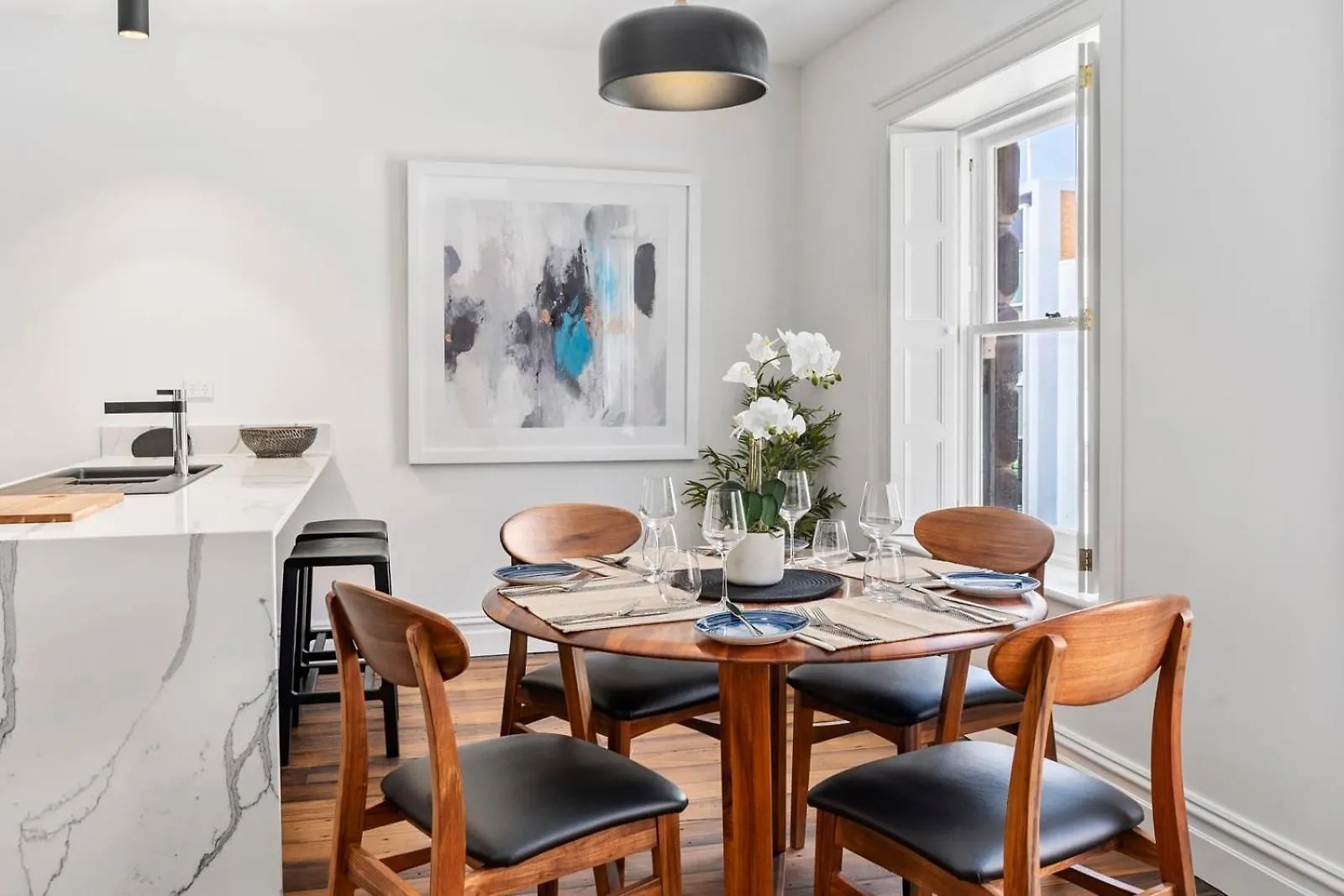 Explore The Quaint Cafe Locale From Saddlers House Hobart
